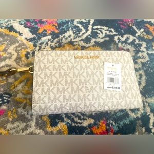 New! Michael Kors | Jet Set Travel | Double-Zip Wristlet/Wallet  | Vanilla